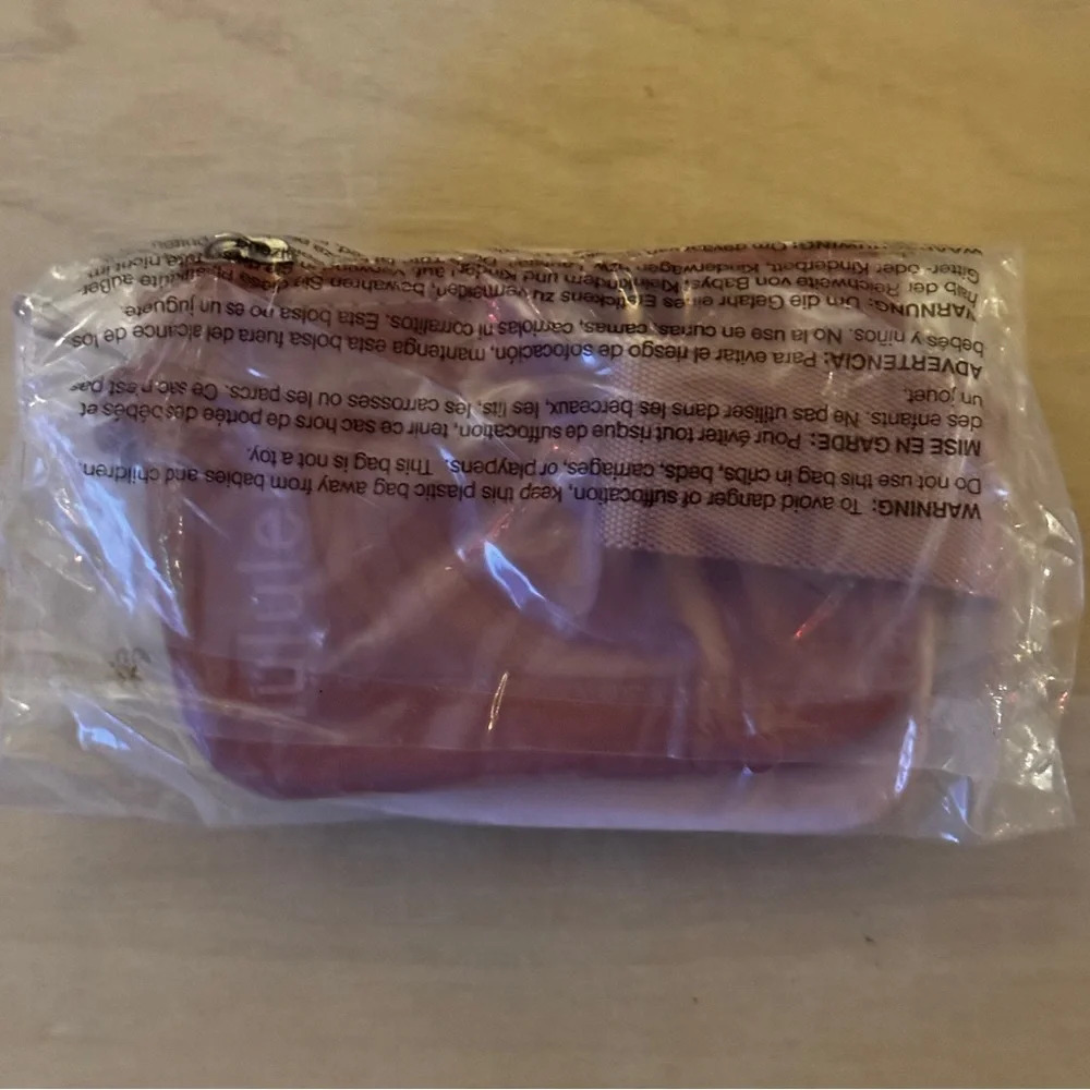NWT - Lululemon Dual Pouch Wristlet Pink and Blush with Logo and Keychain Strap - Picture 2 of 12